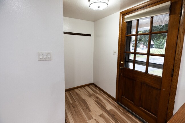 Photo - 8684 N 62nd St