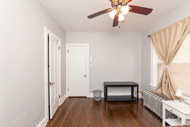 Photo - 4014 W Nelson St Unit 1