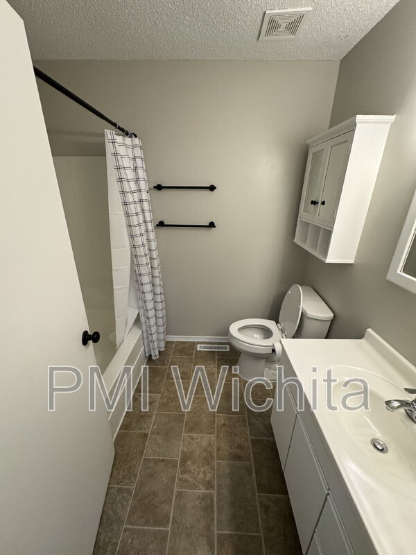 Photo - 2152 Santa Fe S