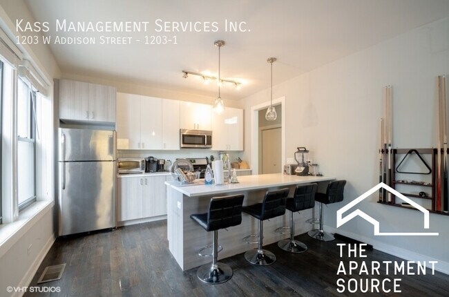 Photo - 1203 W Addison St Unit 1