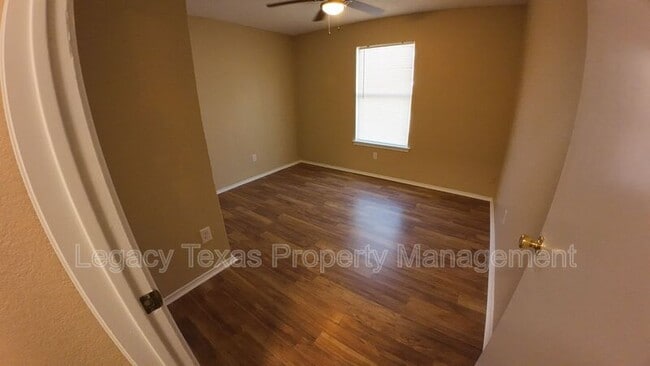 Photo - 318 College St Unit B