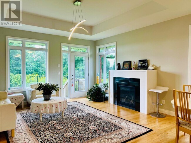 Photo - 70 Stanhope Ct