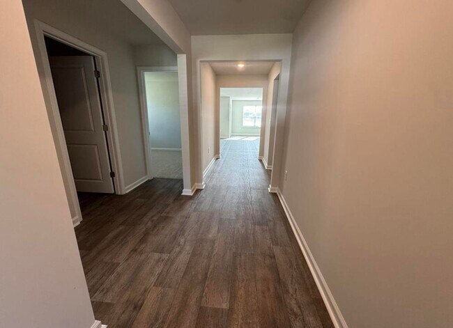 Photo - 403 Acosta Cir