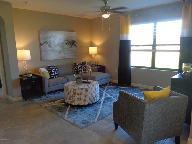 Photo - 411 Cougar St