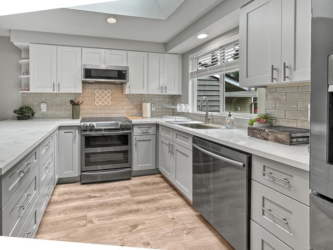 Photo - 13316 NE 137th Pl