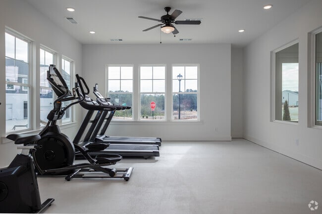 Gimnasio - Highland Pointe - Rental Collection