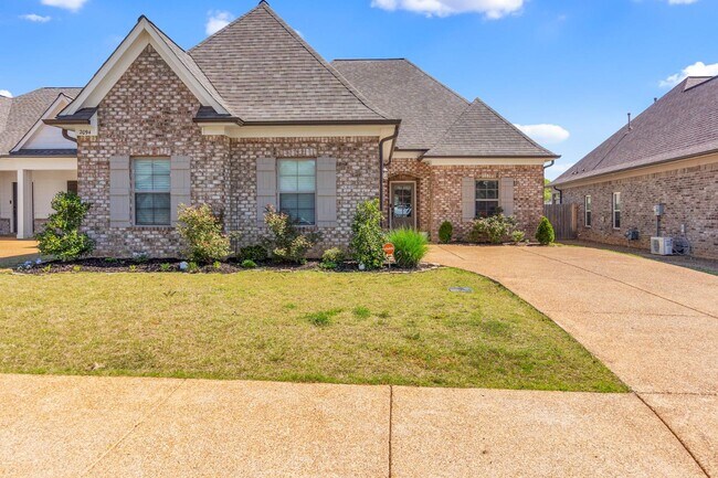 Photo - 2094 Watson Vw W