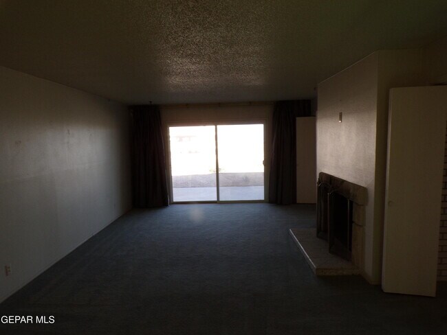 Photo - 4820 Louisiana St