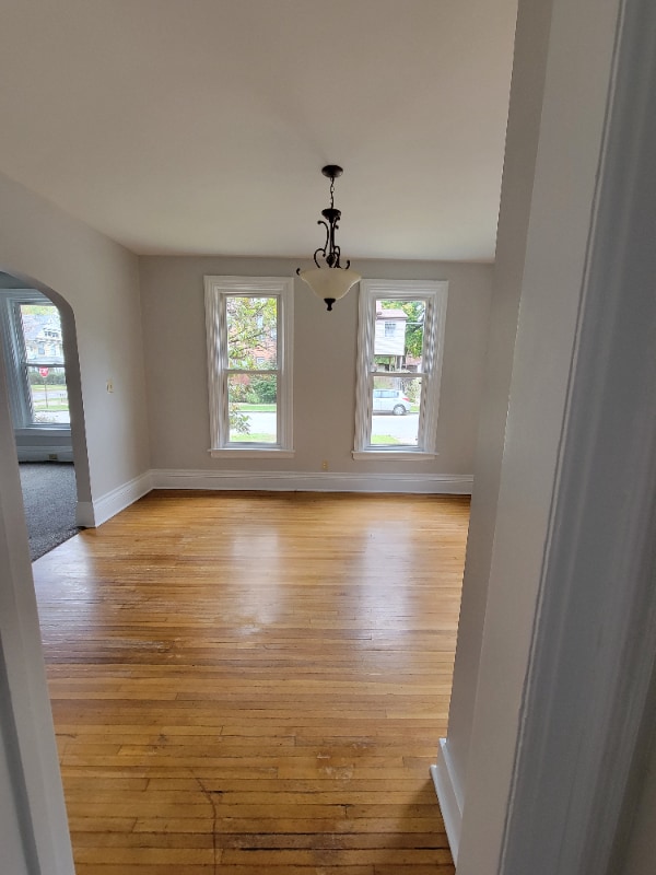 Building Photo - 701 W 8th St