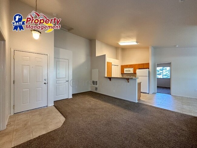 Photo - 4924 W Stoker Ln Unidad #102