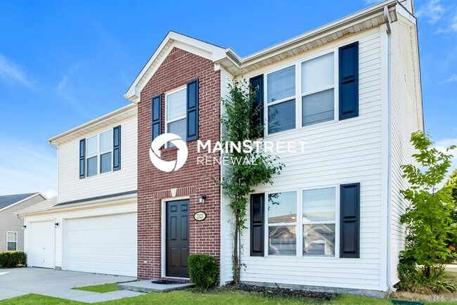 Photo - 4 Bedroom Pet-Friendly Home in Indianapolis, IN with Main Street Renewal