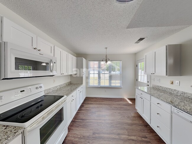 Photo - 14004 Ballyshannon Ln