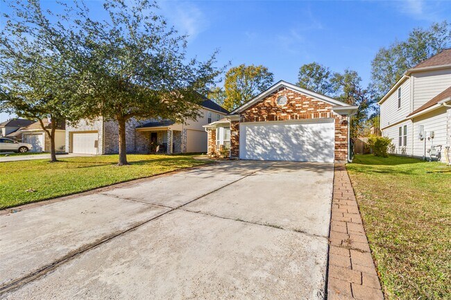 Photo - 16882 Blackberry Lily Ln