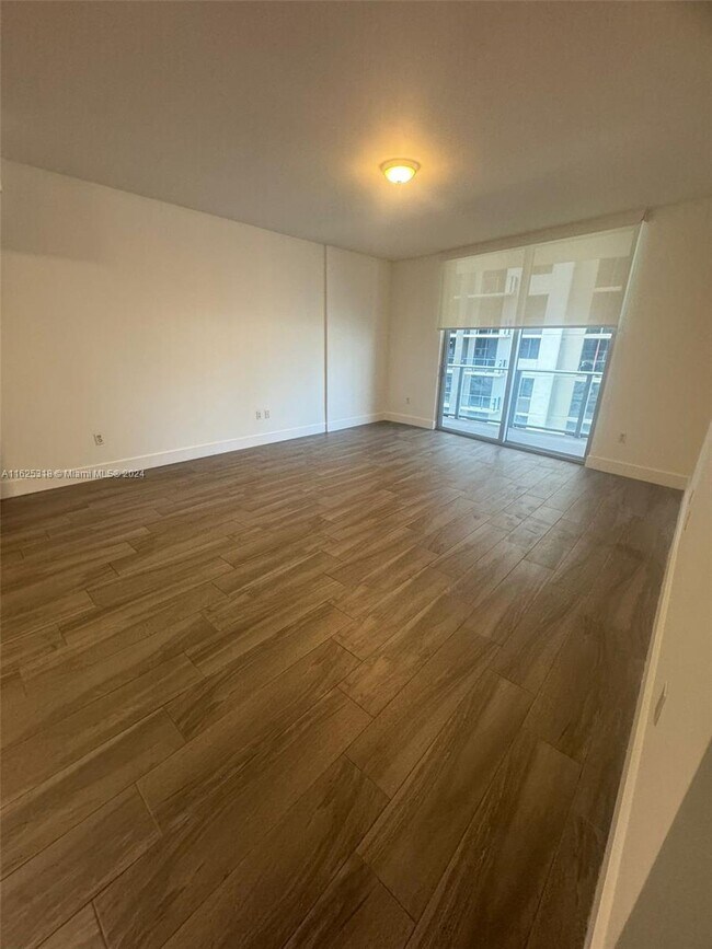Photo - 1010 SW 2nd Ave Unit 605