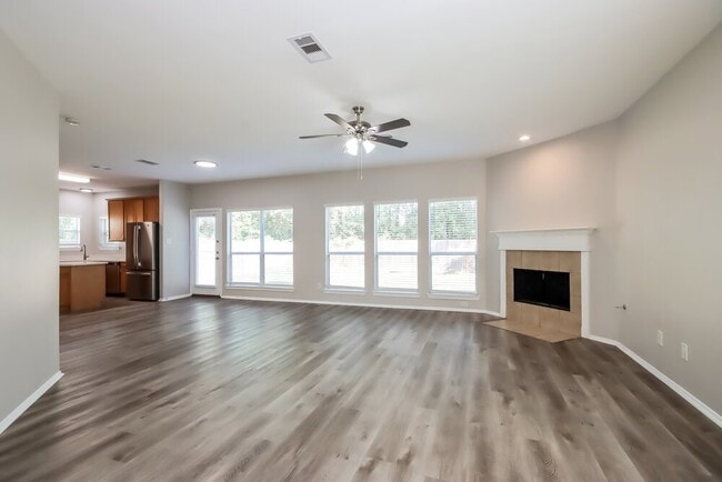 Photo - 1089 Shadow Glenn Dr