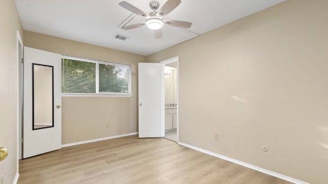 Photo - 10810 Sugar Hill Dr
