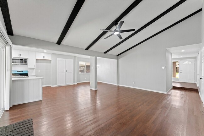 Photo - 1137 Via Balboa