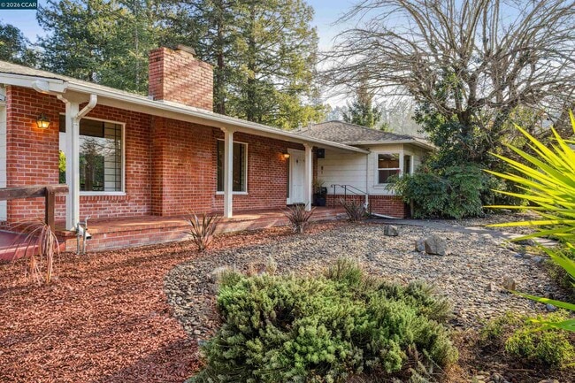 Photo - 818 Solana Dr