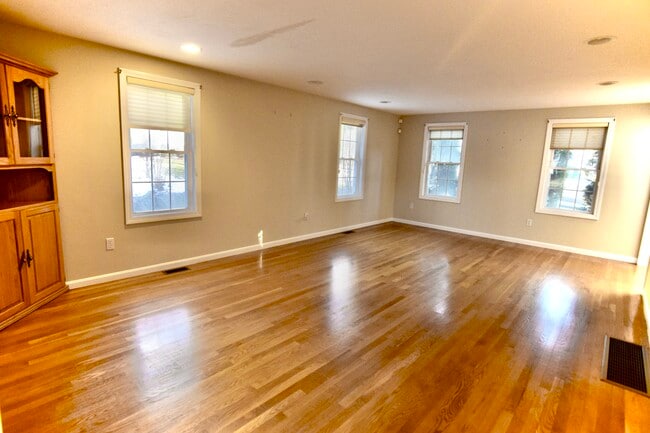 Photo - 172 Edgehill Rd