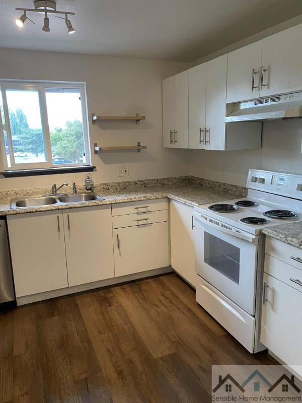 Building Photo - 1018 76 St Ct E Rental