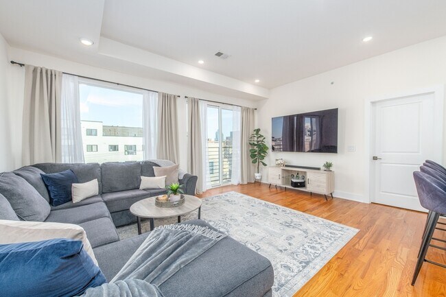 Photo - 1003 N Bodine St