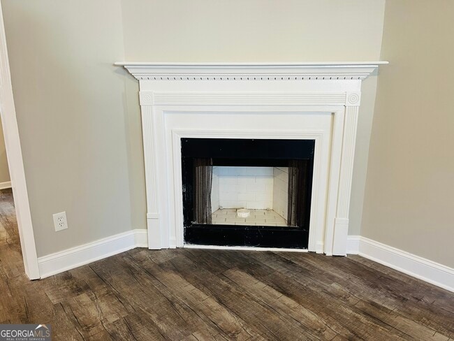 Photo - 2890 Garnet Way