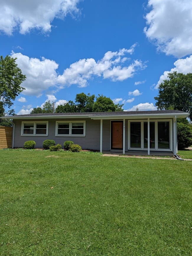 Photo - 1701 Brentmoor Ln