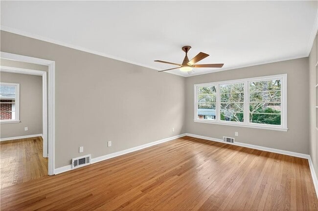 Photo - 2907 Cloverhurst Dr