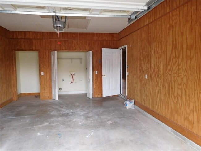 Photo - 312 Stone Mill Dr