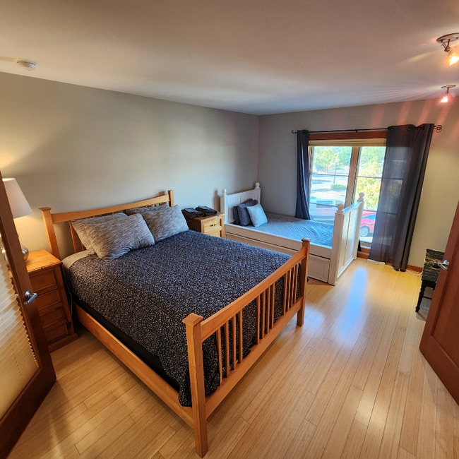 Photo - 606 Cascade Ave