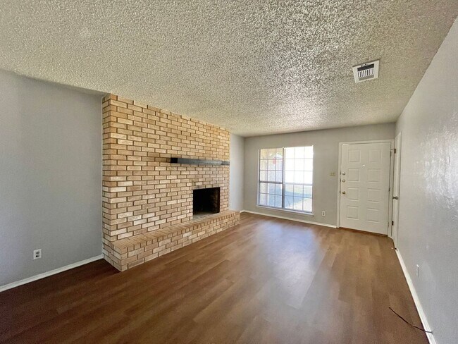 Photo - 3010 Trenton Dr Unit 3010 A Trenton