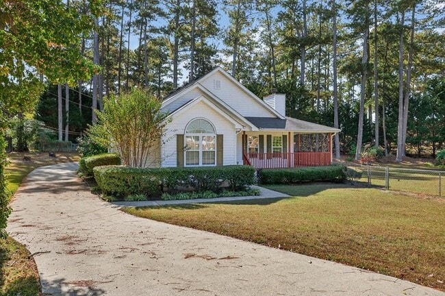 Photo - 249 Russell Rd