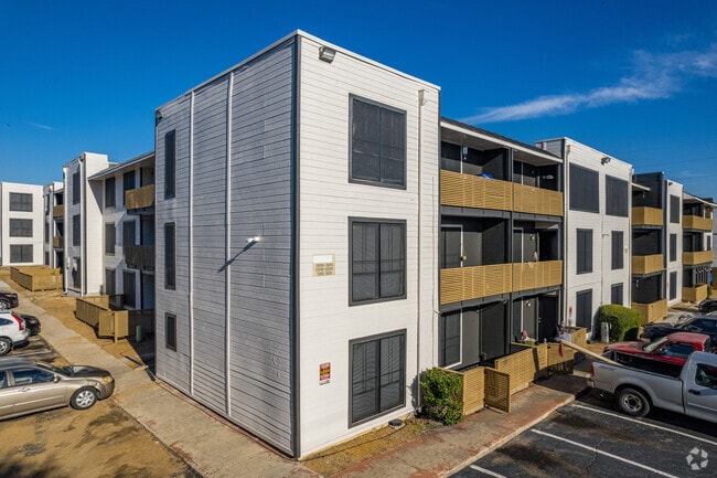 Parea Oak Lawn