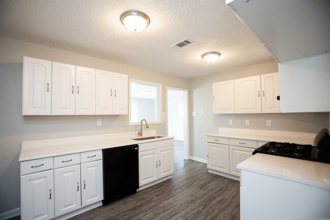 Photo - 2113 Muldrow Dr