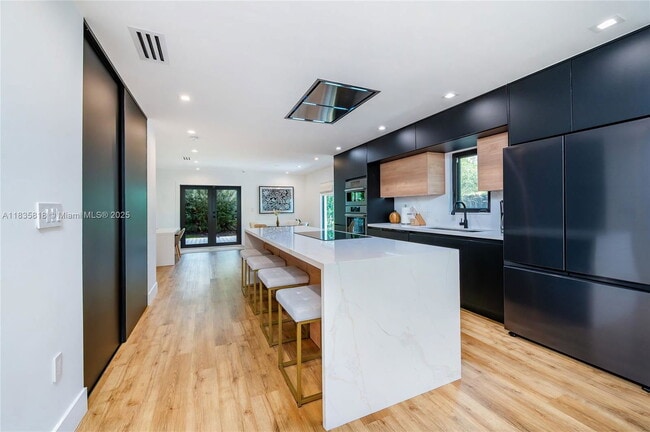 Photo - 412 NW 41st St