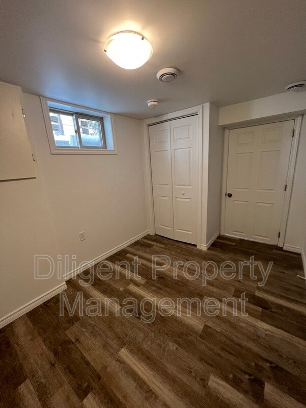 Photo - 786 Snelgrove Rd
