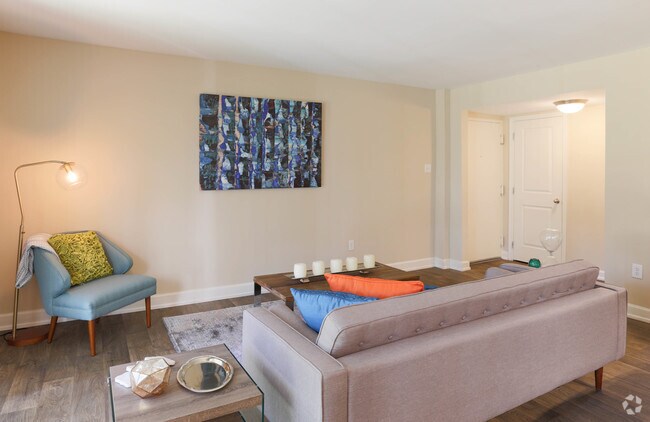 Ellicott Grove Apartments For Rent in Ellicott City, MD