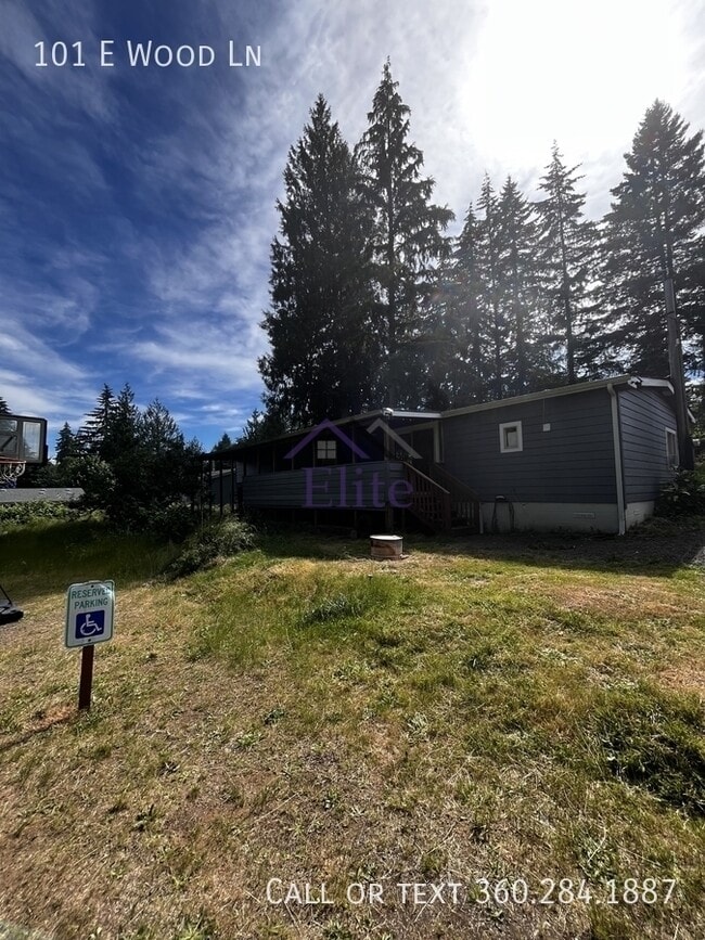 101 E Wood Ln