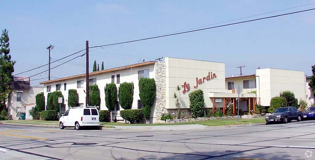 Photo - Le Jardin Apartments