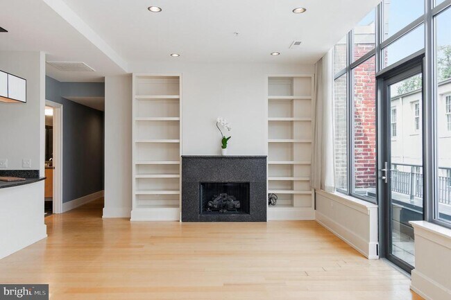 Photo - 2516 Q St NW Unit Q305
