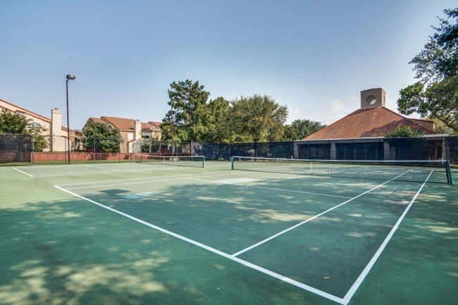 Photo - Charming 2 Bed, 2 Bath Condo in North Dall... Unit 203