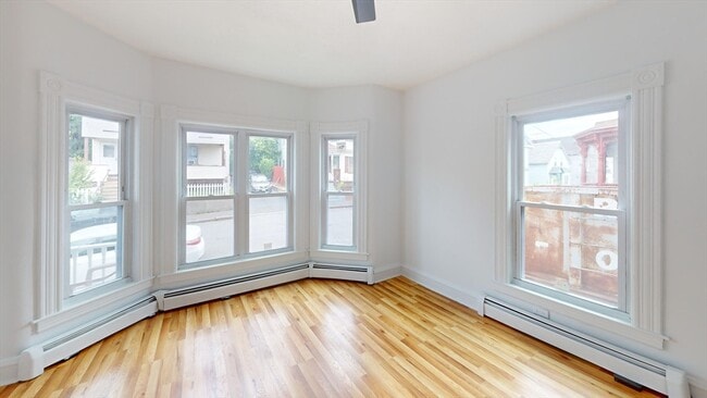 Photo - 26 A St