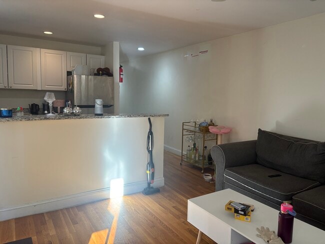 Photo - 60 Egmont St