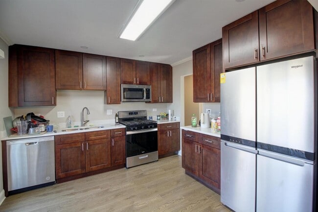 Photo - 147 Grady Dr