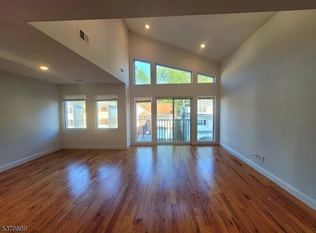 Photo - 129 Brookdale Ave