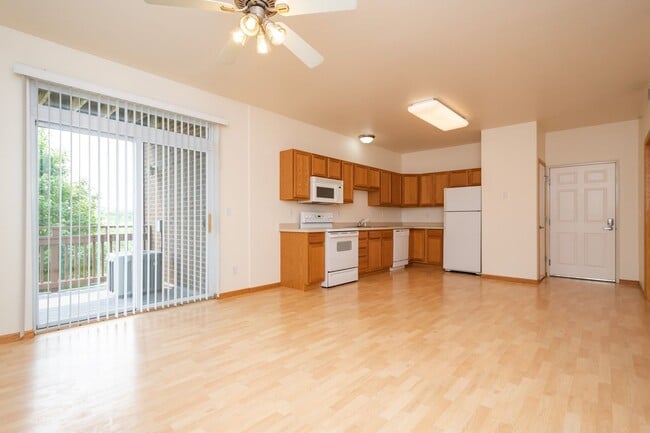 Photo - Woodridge Estates