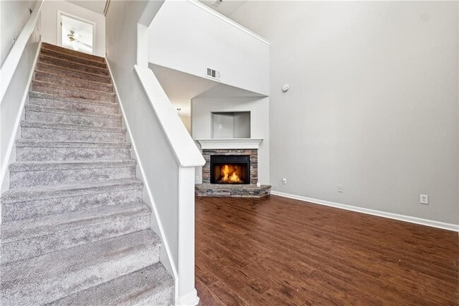 Photo - 1468 Box Circle