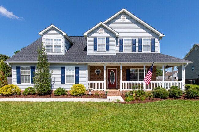 Building Photo - 4 Bedroom 2 Bath Rental