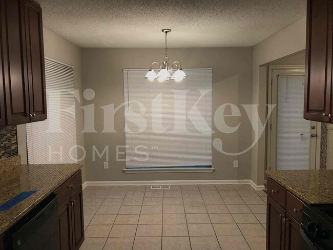 Photo - 120 Cinnamon Fern Cir