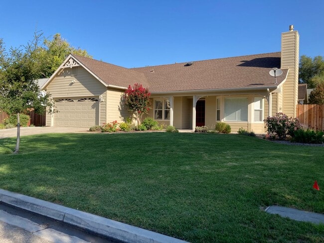 Building Photo - Charming Los Alamos Home